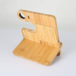 TRABEN - eco-neutral 3-in-1 Bamboo 10W Simultaneous Charging Station - Image 3
