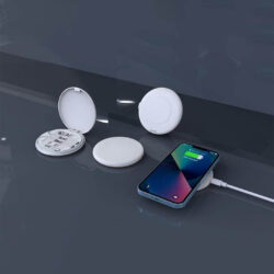 OSLO - @memorii Recycled 15W Wireless Charger Multi - Cable Set - White - Image 5