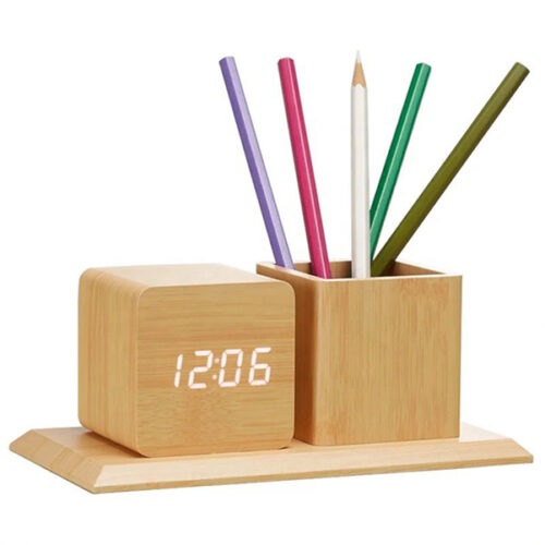 1 DIGITAL WOODEN ALARM CLOCK