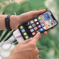 ULTRA THIN AND STYLISH POWER BANK - Image 3