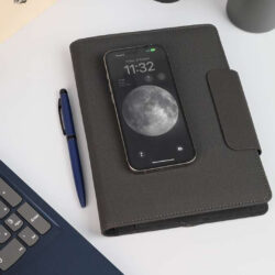 GEEK - Magsafe Power Bank Organiser - Image 4